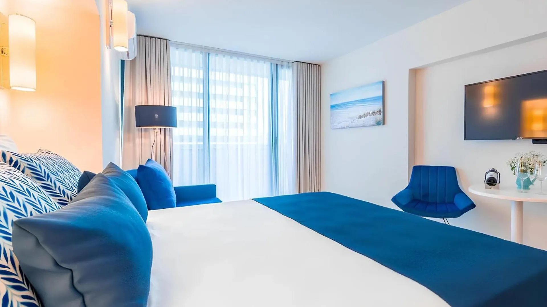 Panorama Orbi City Aparthotel 5*, Batumi