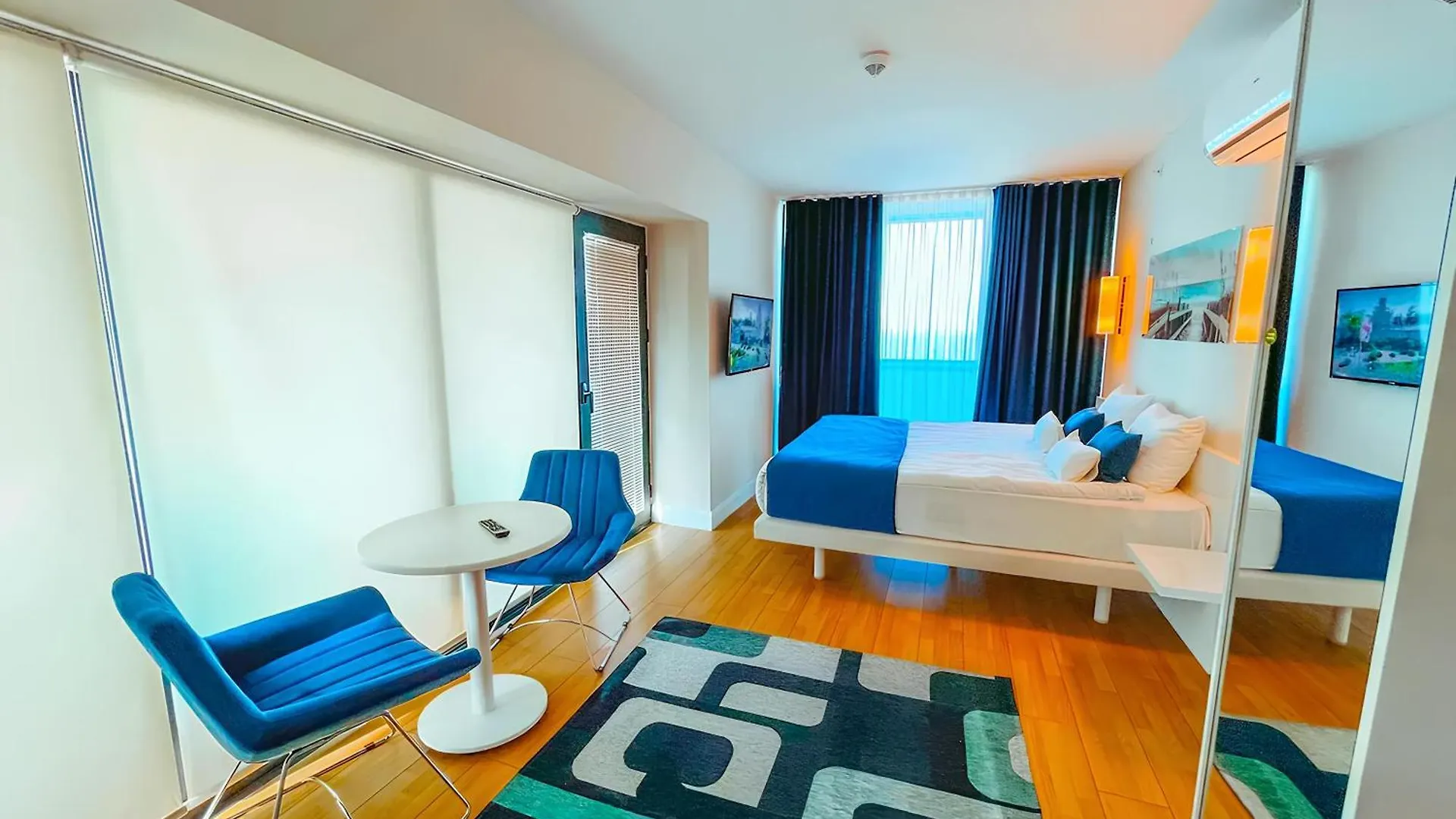 Panorama Orbi City Aparthotel 5*, Batumi