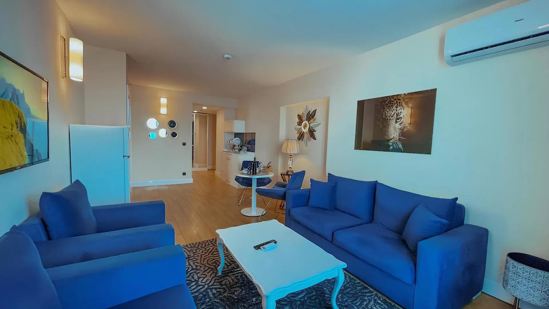 Panorama Orbi City Aparthotel
