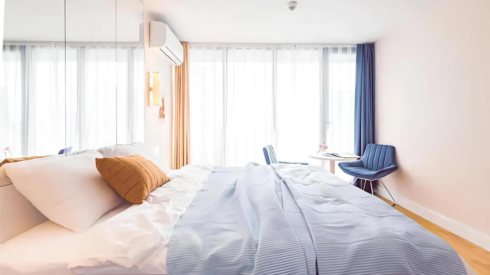 Panorama Orbi City Aparthotel Batumi 5*,